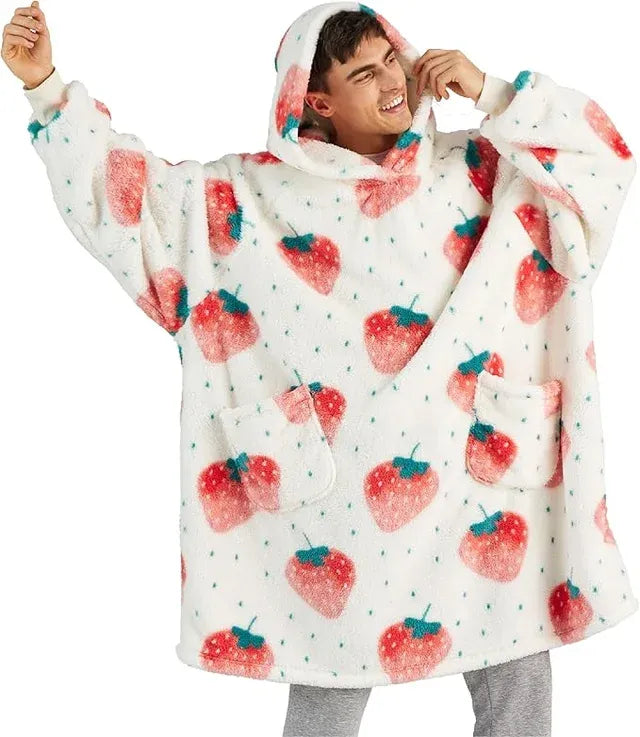 Manta con mangas y capucha fresas